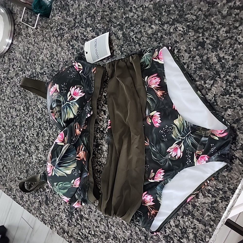 NWT, 2 piece swimsuit,  size 20